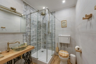 reforma integral de bano con instalacion de plato de ducha getafe