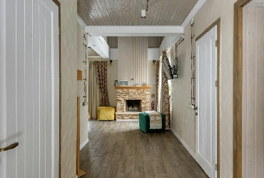 reforma integral de casa antigua con nueva distribucion y espacios abiertos